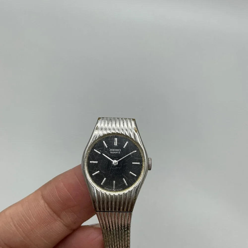 Vintage Seiko Womens Watch 18mm Black Dial Silver Tone 16-0219 New Battery 6.25